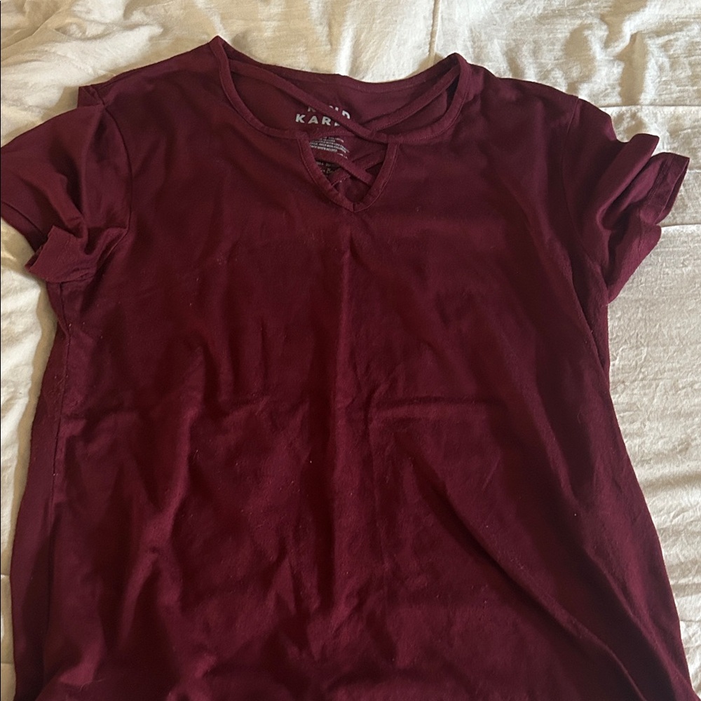 Women's Short Sleeve Burgundy Tee
